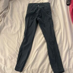 Lululemon 7/8th leggings with mesh